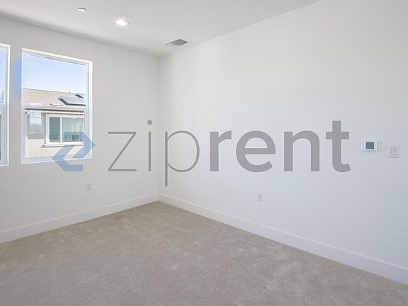 2nd image of 1570 Country Manor Dr