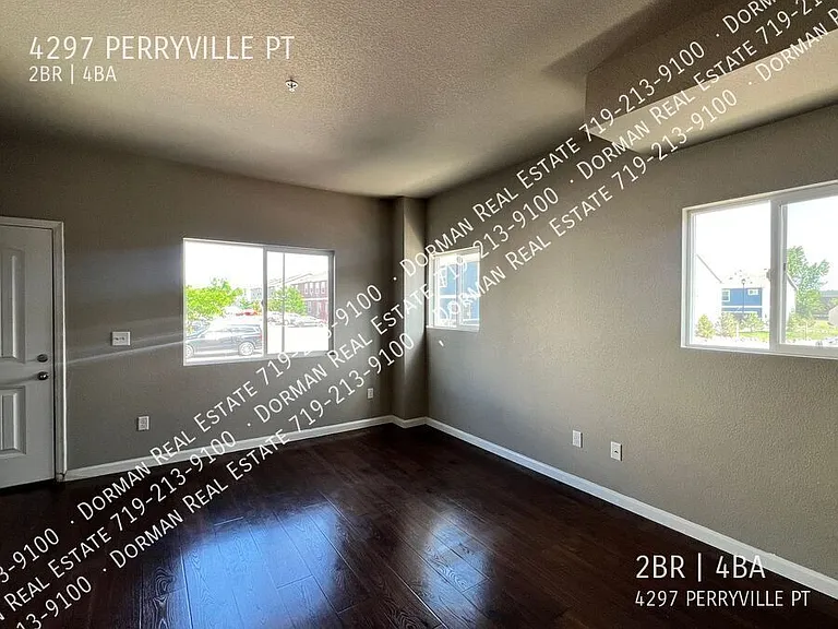 4297 Perryville Point — Photo 3