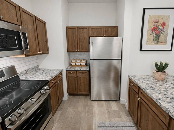 4th image of 6701 Executive Blvd #1-1018