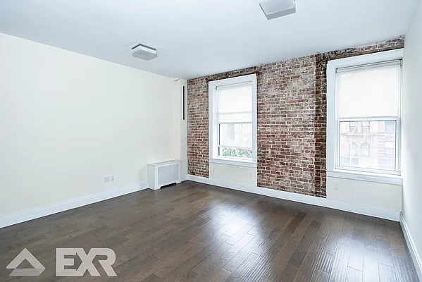 Rented by EXR | media 2