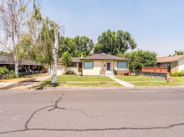 555 NW 4th St, Prineville, OR 97754