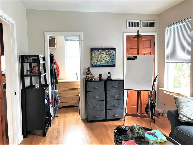 277 Putnam Ave — Photo 4