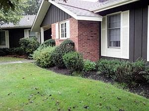 2nd image of 5011 Pineledge Dr E