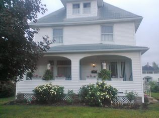 618 River St, Peckville, PA 18452