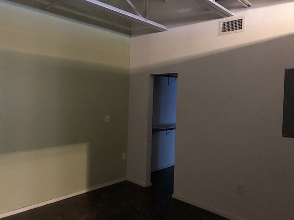 4th image of 309 Church St APT 404