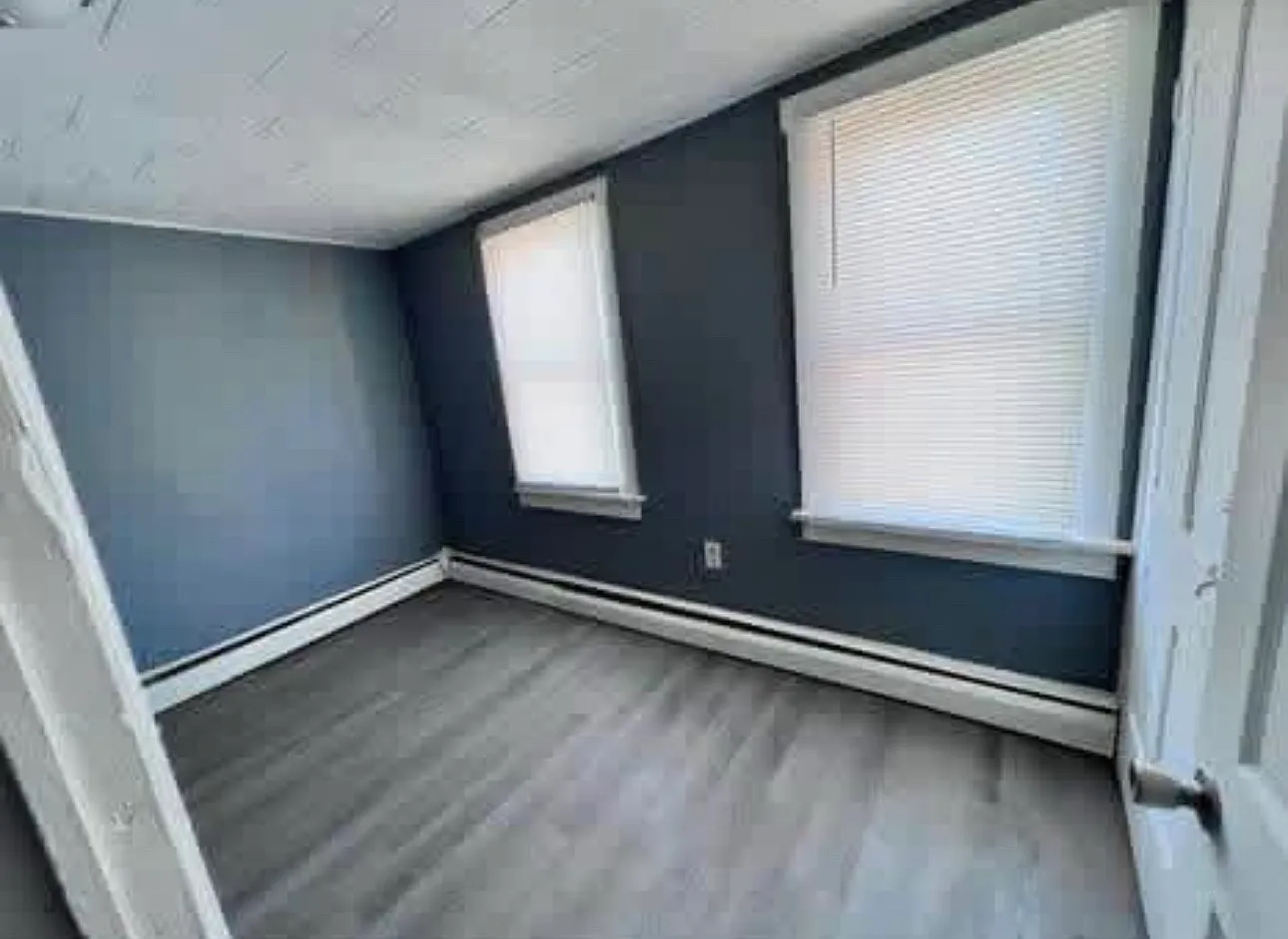 2 bed, 1000 sqft, $900 — Photo 4