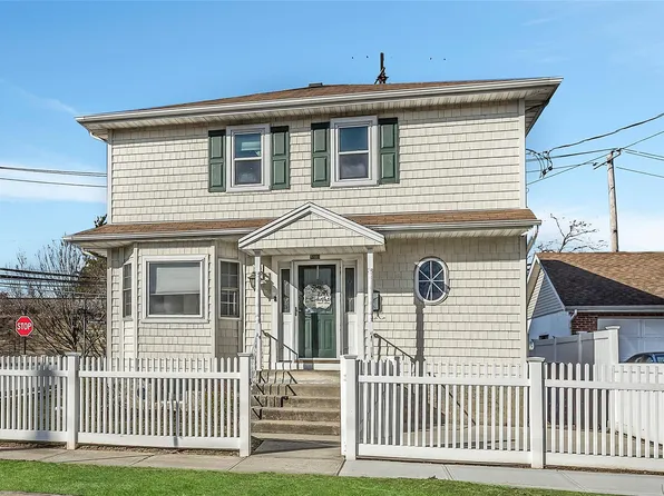 33 Randall Avenue, Lynbrook, NY 11563