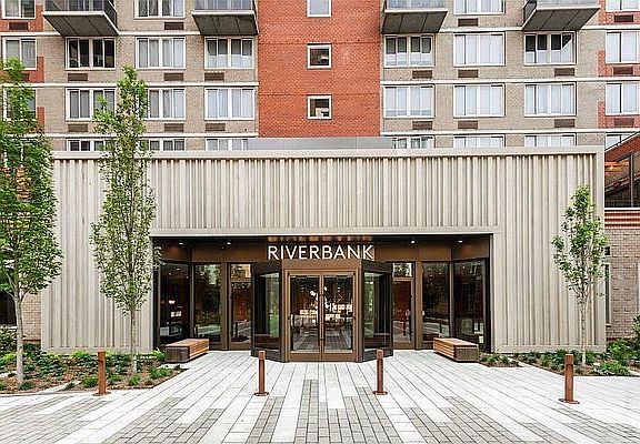 5th image of 560 W 43rd St APT 36C