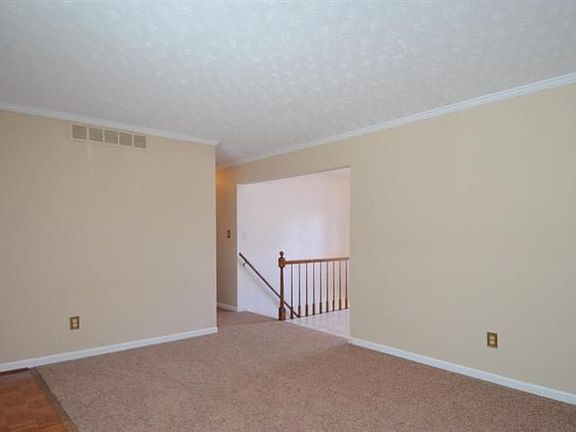 5th image of 3708 Forest Green Dr