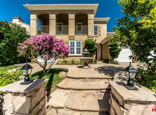 149 Laurel Ridge Dr, Simi Valley, CA 93065