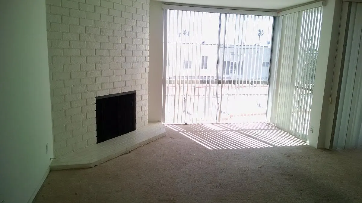 2 bed, 1200 sqft, $4,350 — Photo 3