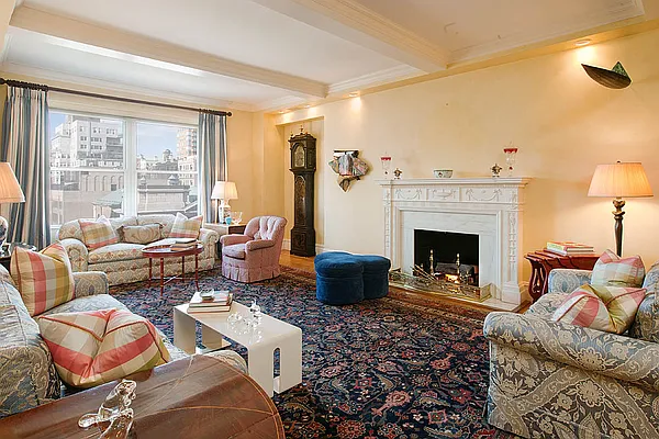 Sold by Avenue Real Estate | media 1