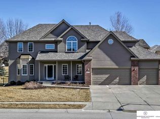 2319 S 184th Cir, Omaha, NE 68130