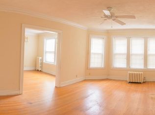 7441 N Ridge Blvd APT 2W, Chicago, IL 60645