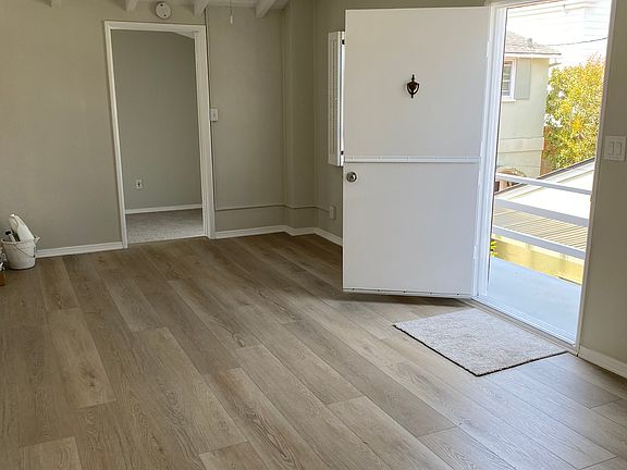 3rd image of 320 1/2 Sapphire Ave #1/2