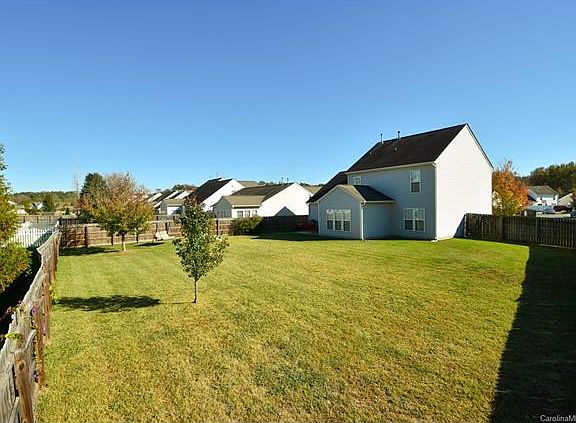 5th image of 156 Barrington Dr #115
