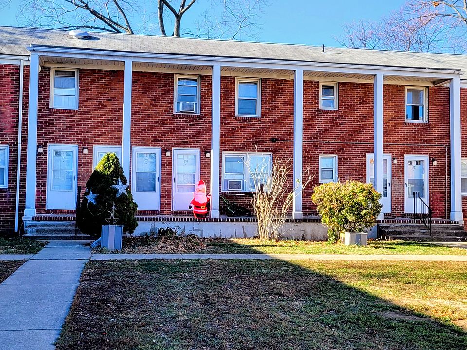 1st image of 90 Marilyn Pl #B