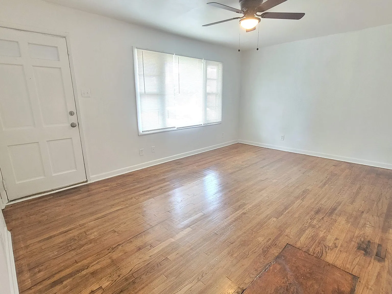 3 bed, 1108 sqft, $1,995 — Photo 4