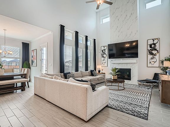 5th image of 582 Wild Pecan Loop