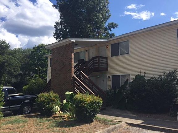 4th image of 136 Cambridge Ave W APT 5