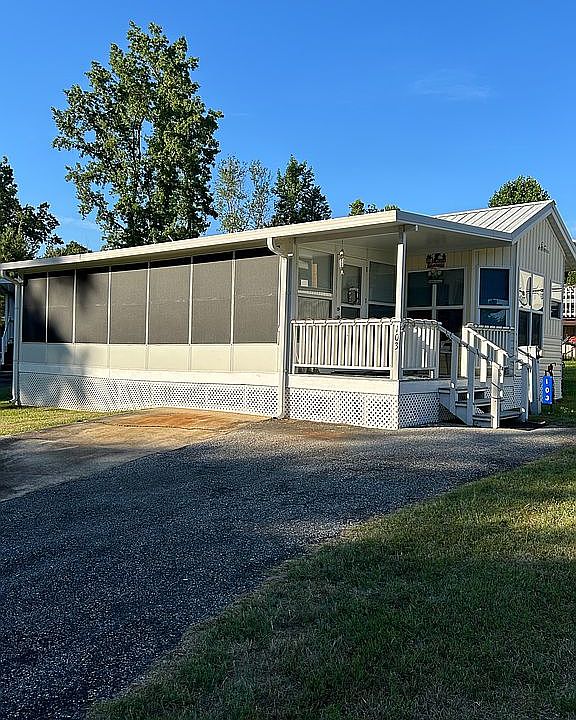 103 Whispering Pines Blvd, Georgetown, GA 39854 | Zillow