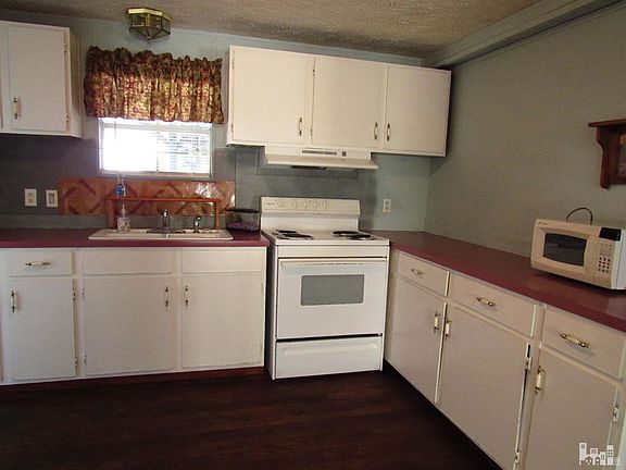 4th image of 1168 Ivester Court NE