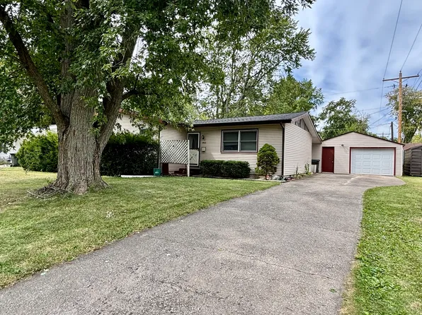 903 S Rainbow Vw, Urbana, IL 61802