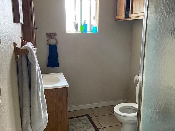5th image of 13440 S Quince Ave