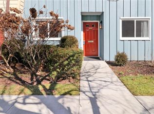 1444 Melville Ave UNIT 1444, Fairfield, CT 06825
