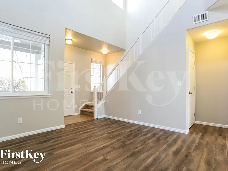 7498 S Norfolk Way — Photo 4