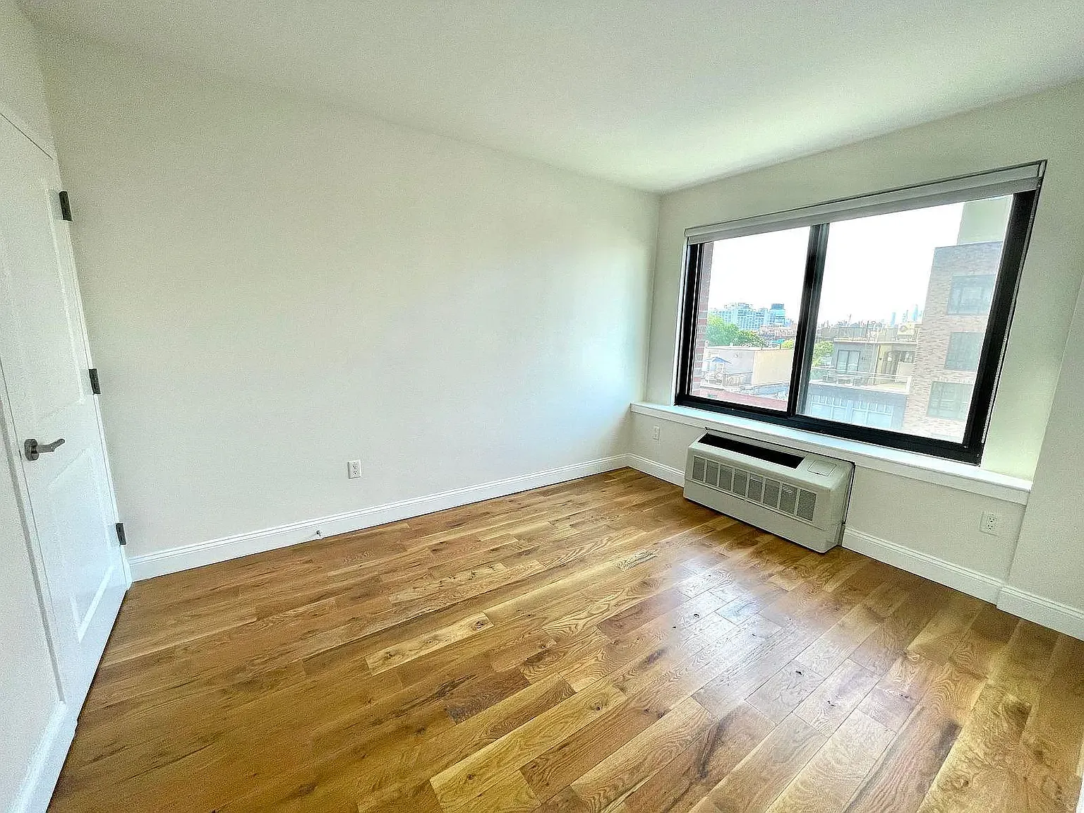 490 Myrtle Avenue — Photo 4