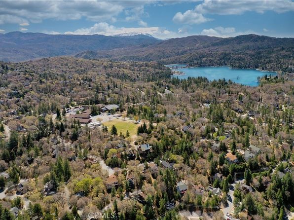 1305 Montreal Dr, Lake Arrowhead, CA 92352