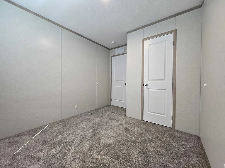 29800 Guilford Cir #151 — Photo 21