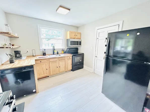 1102 Rumar St, Columbia, SC 29203