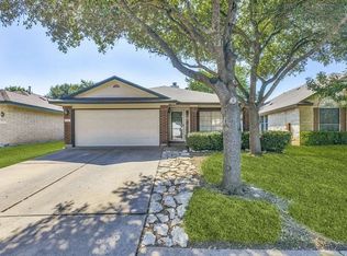 910 House Creek Dr, Leander, TX 78641