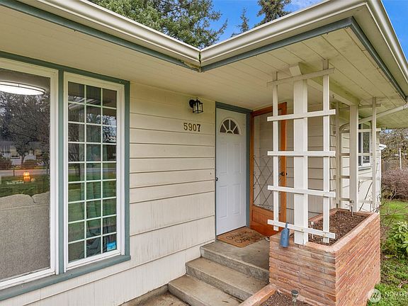 4th image of 5907 88th St NE