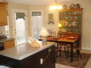 731 Lincoln Ct, Hookstown, PA 15050