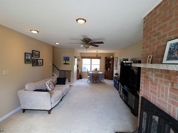 3rd image of 3406 Pinhorn Dr