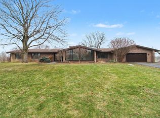 2827 Fairway Dr, Saline, MI