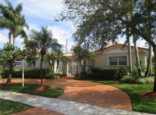 2111 SW 98th Pl, Miami, FL 33165