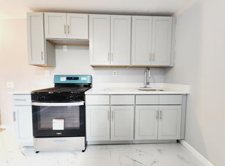 185 Woodlawn Ave #1, Jersey City, NJ 07305