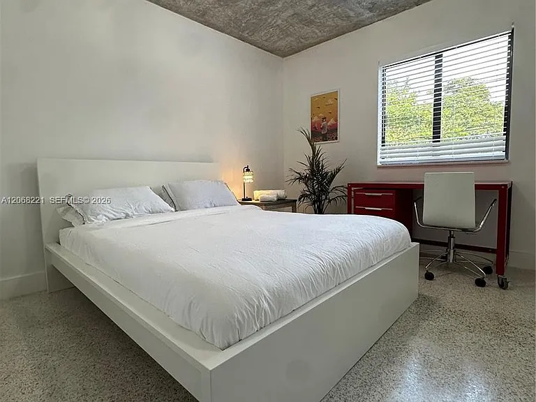190 NW 69th St #6 — Photo 5