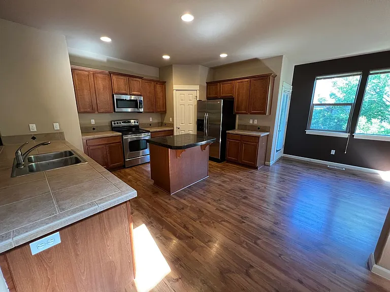20744 SW Sister Ln — Photo 2