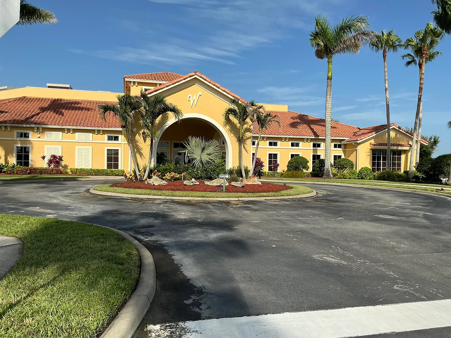4 bed, 3.0 bath, 2510 sqft, $3,500 — Photo 3