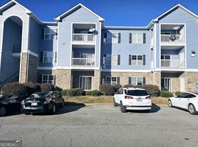 1220 Town Creek Cir, Greensboro, GA