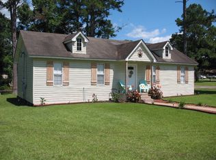 100 Kansas St, Huntington, TX 75949