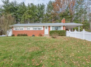 410 Blakley Dr, Kingsport, TN 37664