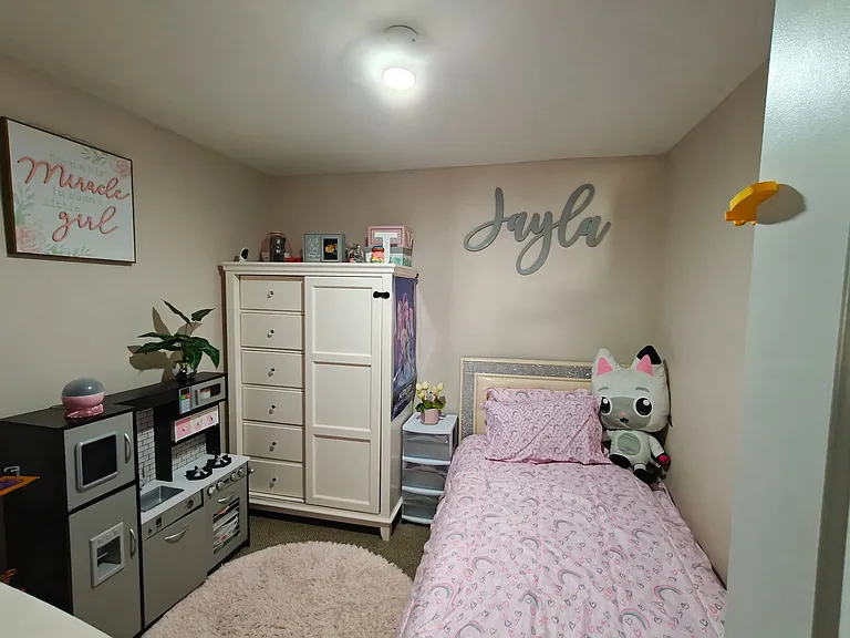 296 Hillside Ave — Photo 11