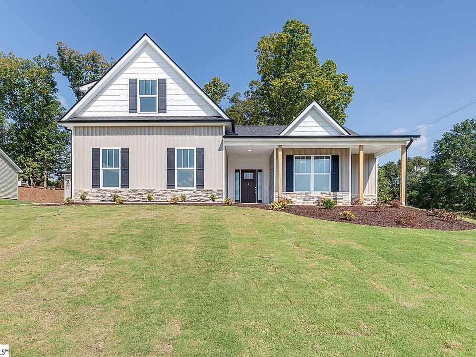 1st image of 4 Marion Meadow Ln