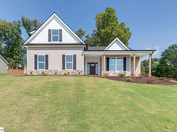 4 Marion Meadow Ln, Travelers Rest, SC 29690